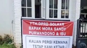 Diduga Gelapkan Dana Nasabah Miliaran Rupiah, Oknum Anggota DPRD Kendal Digeruduk Massa