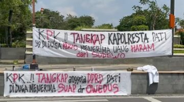 AMPB Gelar Aksi Desak KPK Periksa Kapolresta Pati Jaka dan Ketua DPRD Ali Badrudin Terkait Dugaan Penerimaan Suap