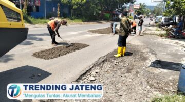 Respon Cepat, PT Praba Mas Hill Perbaiki Kerusakan Jalan Akses Tambang di Kalipancur