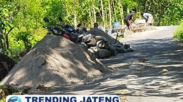 Proyek Talud di Bringin Jadi Sorotan: Tanpa Papan Informasi, Pekerja Abaikan Keselamatan Kerja